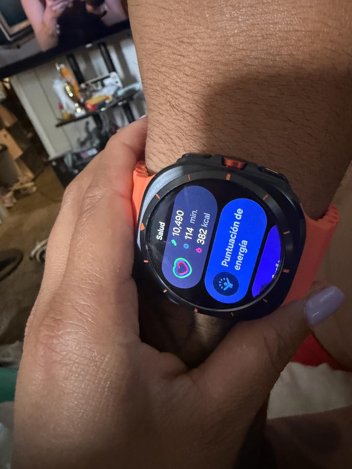 SAMSUNG Galaxy Watch Ultra 47mm LTE AI Smartwatch w/Energy Score, Wellness Tips, Heart Rate Tracking, Sleep Monitor, Fitness Tracker, GPS, 2024,Titanium Gray (Renewed) customer photo 2