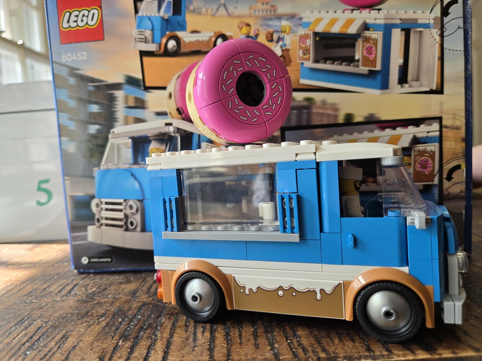 LEGO City Donut Truck Toy - Building Toy for Kids, Boys and Girls, Ages 5+ - Gift for Birthdays - Mobile Donut Stand W/ 2 Minifigures & Other Accessories - 60452 customer photo 1