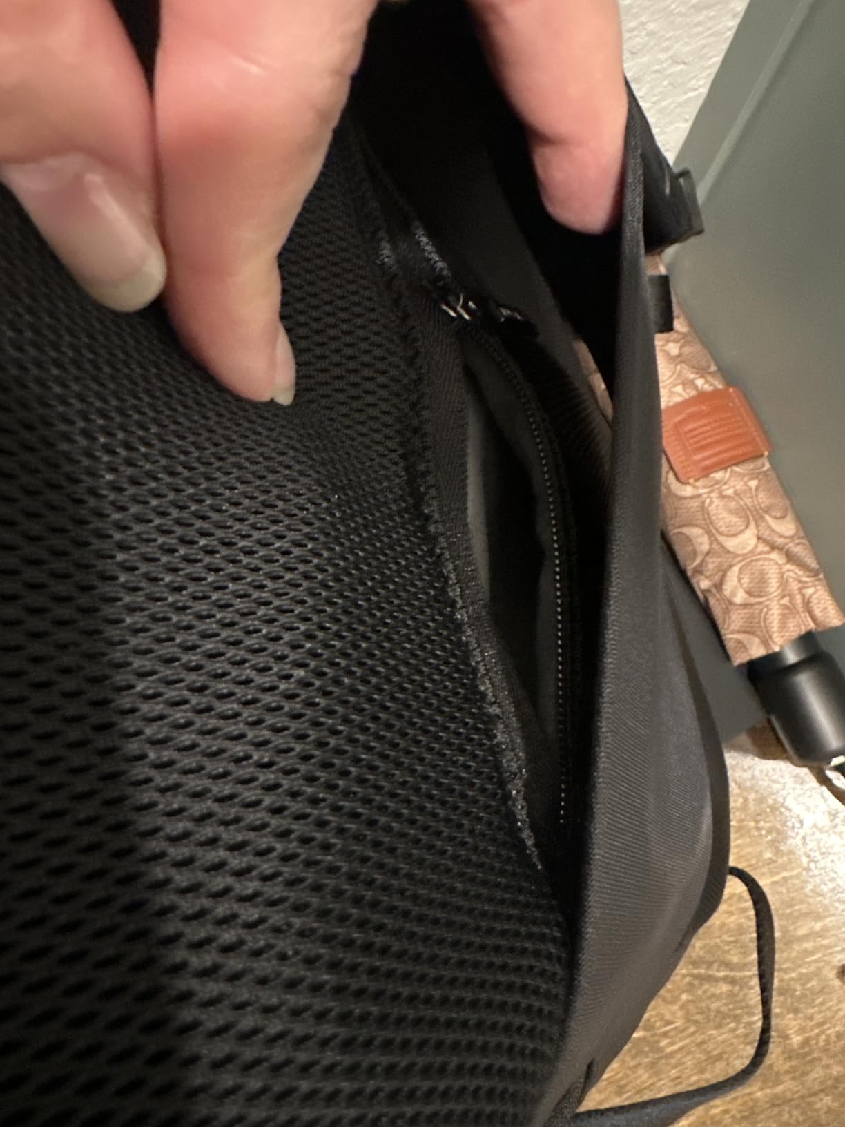 Away The Everywhere Zip Backpack - Personal Item Airline Approved Backpack with 16” Padded Laptop Sleeve, Water Bottle Pocket, Interior and Exterior Pockets - Fits Up to 16-Inch Laptops - Jet Black customer photo 2
