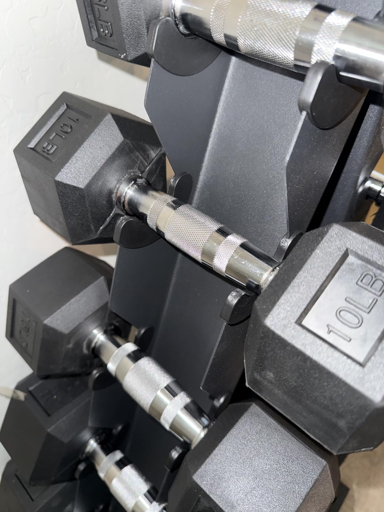 BalanceFrom Rubber Coated Hex Dumbbell Weight Set with Storage Rack, 100LB or 150LB or 200LB Set, 5-20 lbs or 5-25 lbs or 10-30 lbs Pairs customer photo 2