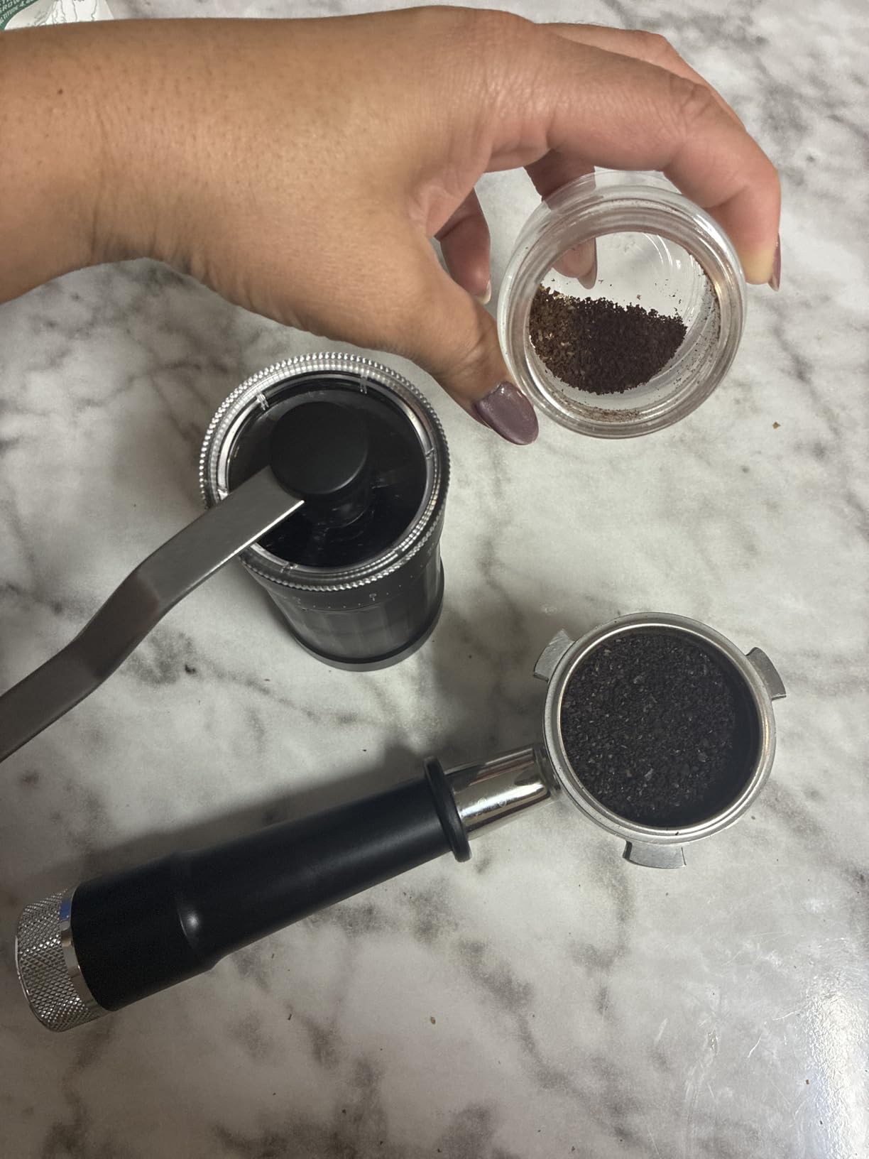 Mini Manual Coffee Grinder with 40 Adjustable Settings, Portable Hand Coffee Bean Mill with 30g Capacity, Conical Burr Coffee Grinder with Crank for Travel, Camping, Office, Espresso, Pour Over, etc customer photo 2