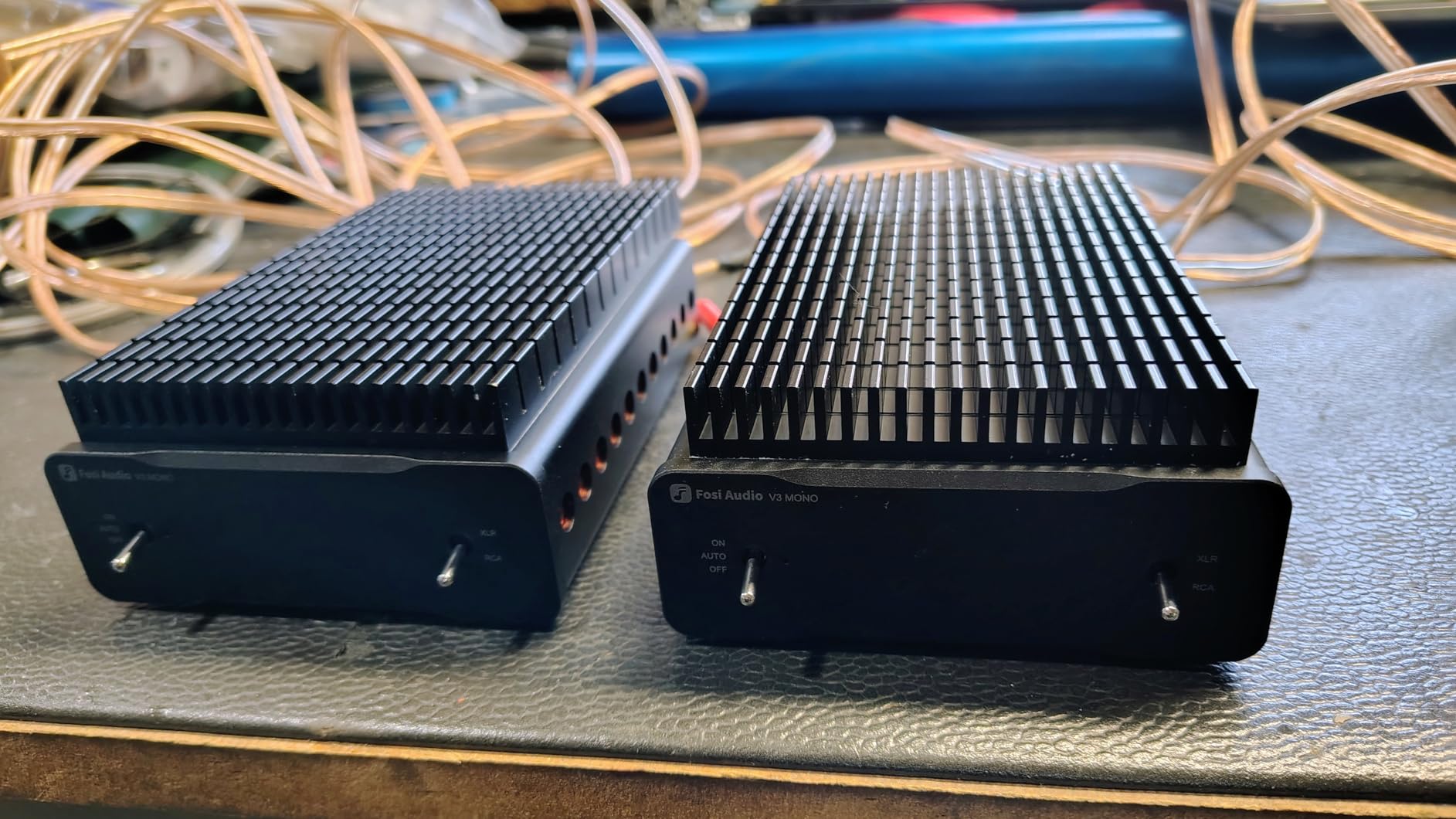 Fosi Audio Two V3 Mono Power Amplifier 240W Class D AMP with TPA3255 Chip, RCA/XLR Balanced Inputs, 48V/10A Power, for Home Audio Speakers & Home Theater customer photo 2