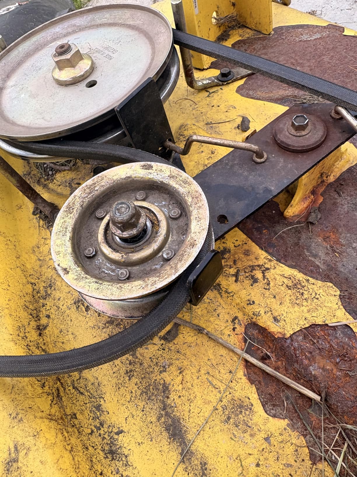 DeWalt 20V MAX Cordless 4 1/2 Inch Paddle-Switch Grinder, Bare Tool Only (DCG408B) customer photo 2