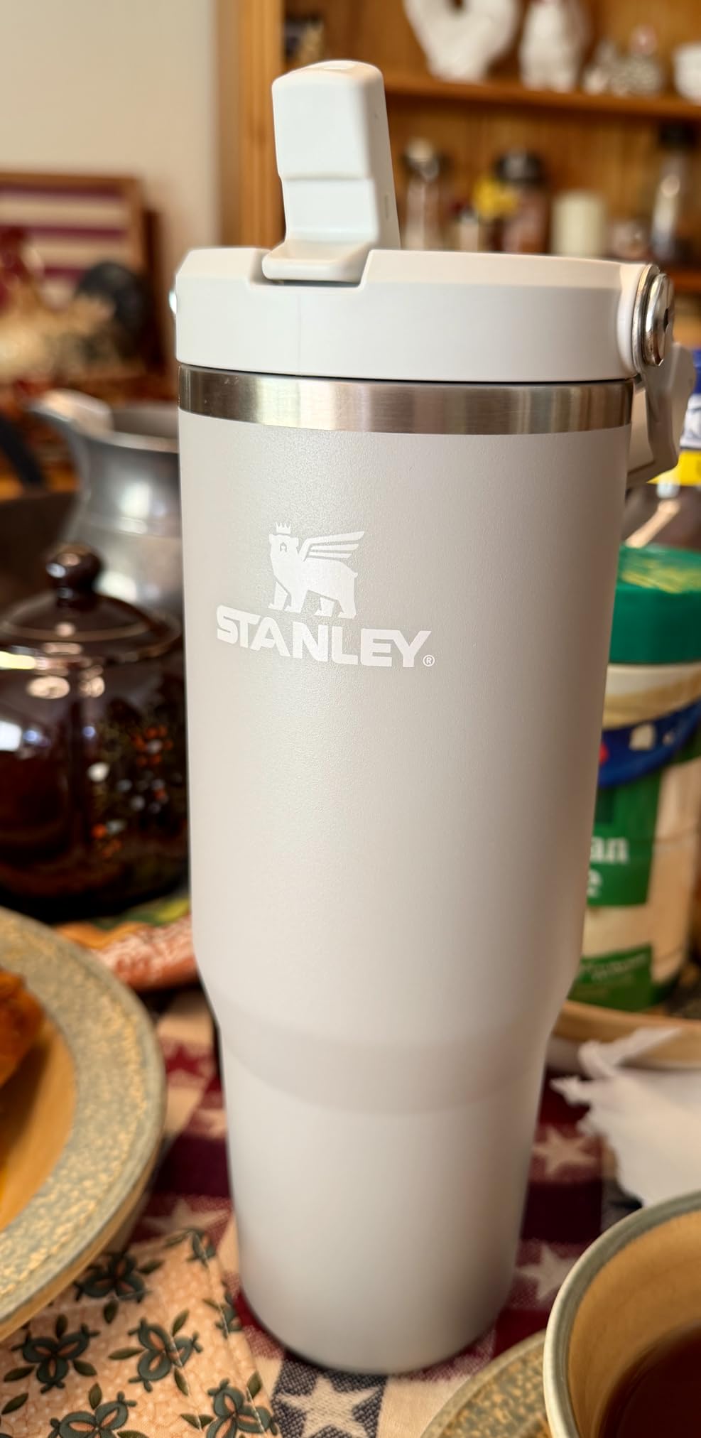 Stanley IceFlow 2.0 Flip Straw Tumbler with Handle 40 oz | Twist On Lid and Flip Up Straw | Rose Quartz customer photo 1