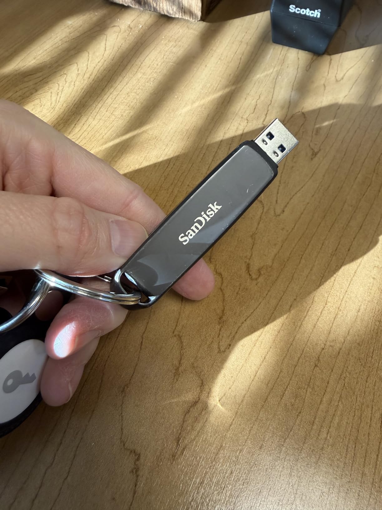 SanDisk 1TB Extreme PRO Dual Drive - Up to 1,000MB/s, USB Type-C and USB Type-A, High-Performance Flash Drive - SDDDE1-1T00-G46 customer photo 1