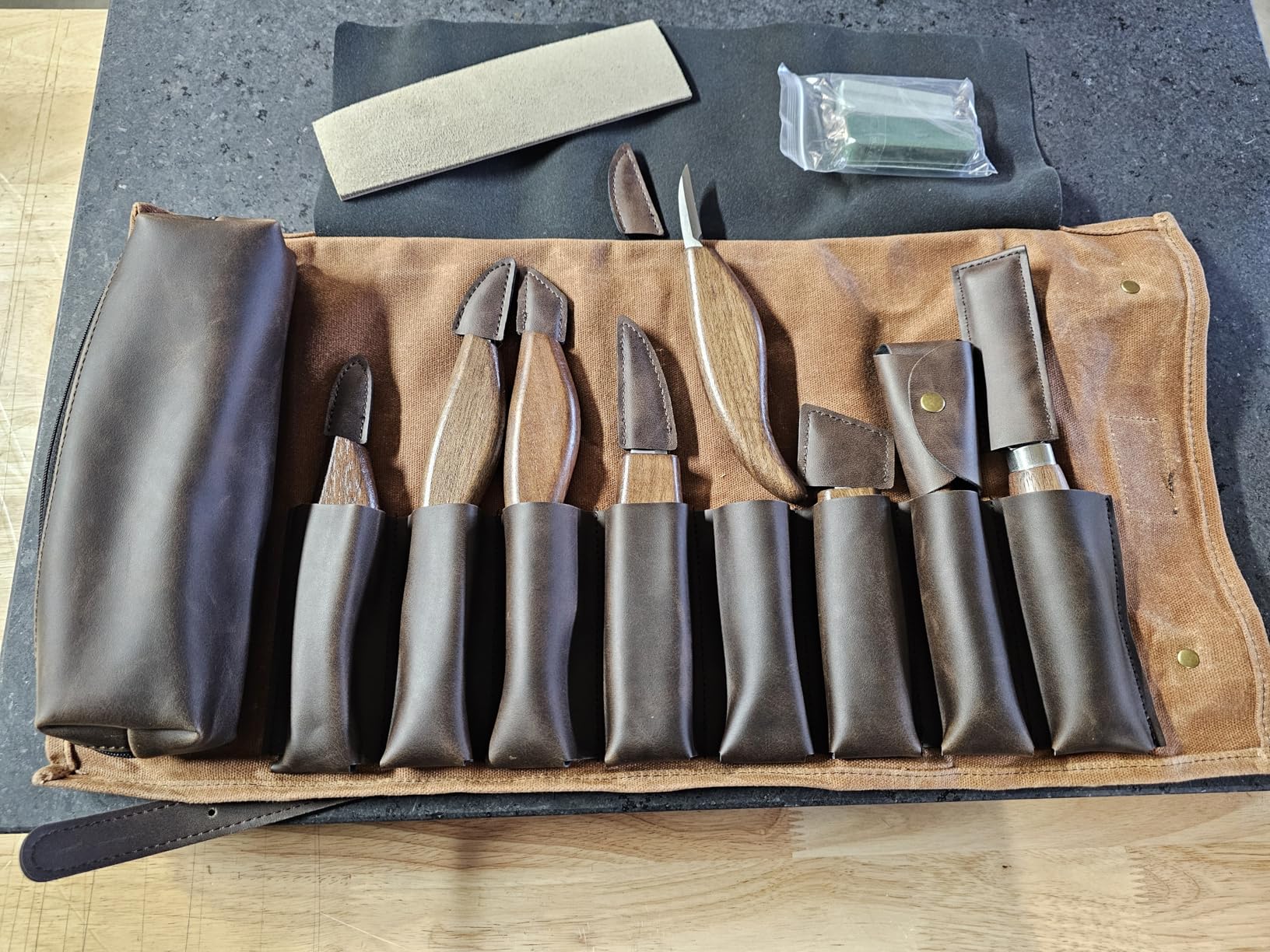 KONDITO Complete Wood Carving Kit - Premium Carving Knives Set with 7Cr17 Steel Blades, Safety Gloves, Honing Strop, Roll Bag & Gift Storage Case - Woodworking Tool Set for Adults & Beginners customer photo 2
