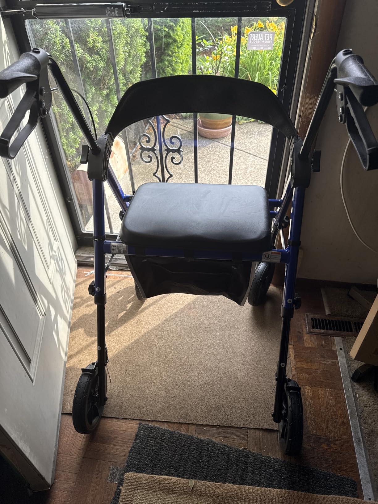 SOUNDFUSE Rollator Walkers for Seniors with Seat, Foldable Lightweight Rolling Walker with 8