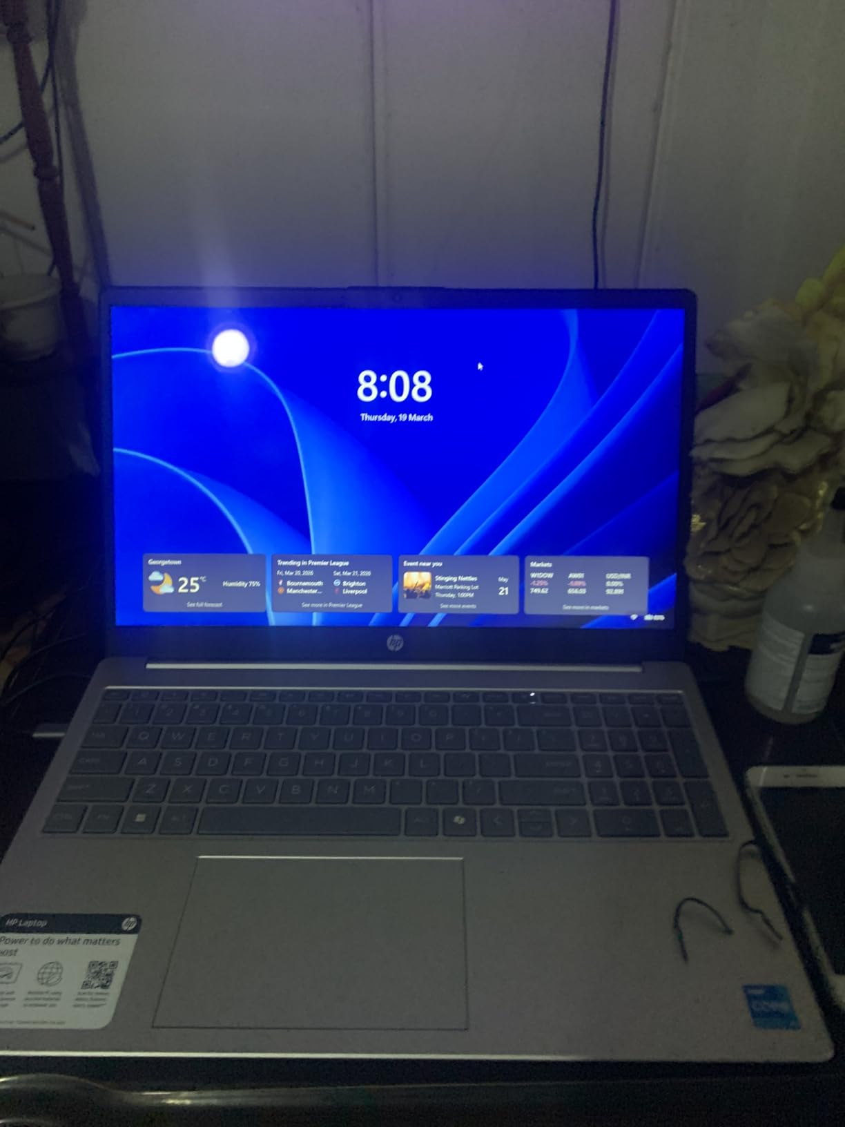 HP 2025 Business 15.6
