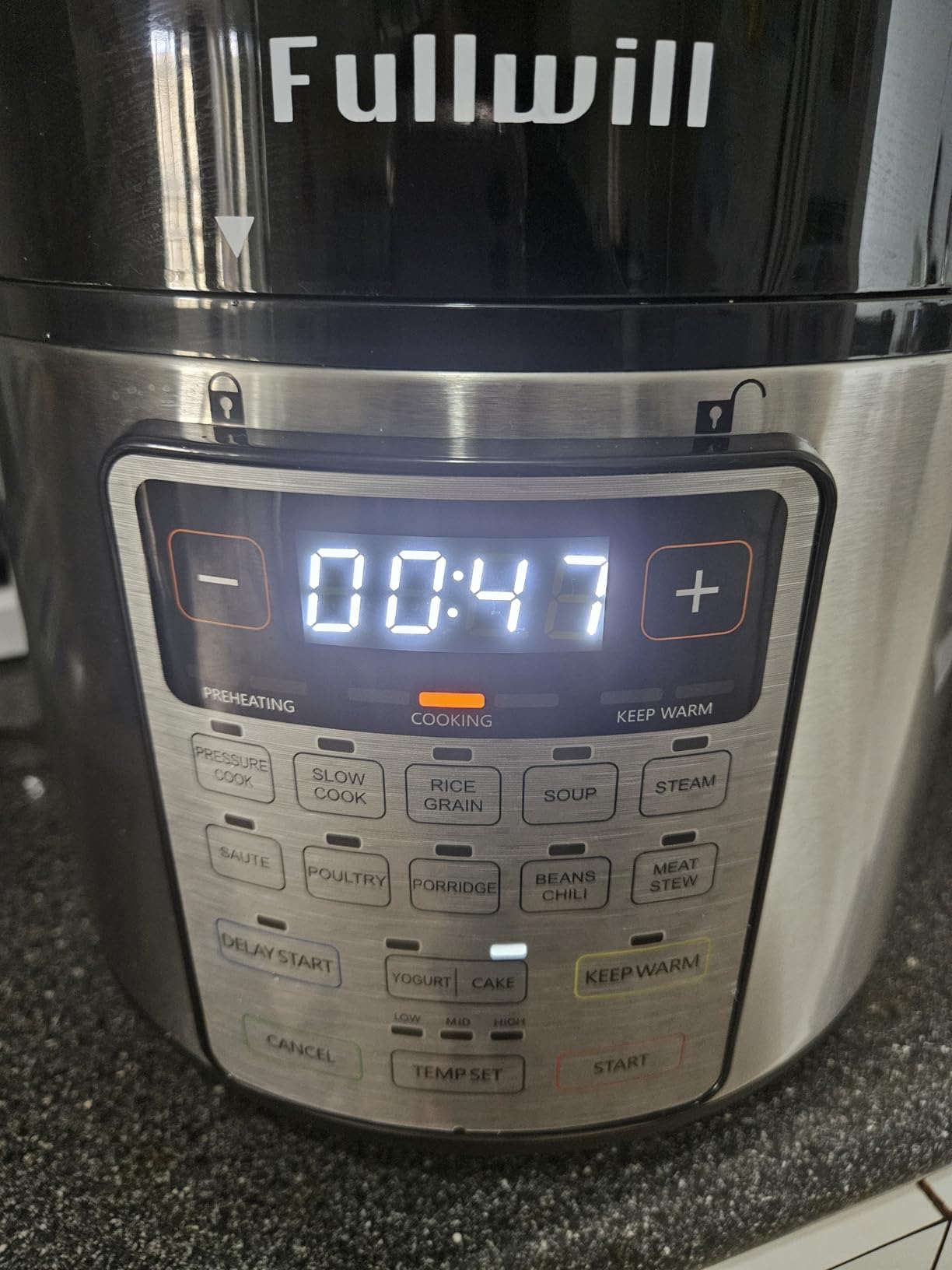 Fullwill 9-in-1 Electric Pressure Cooker, 12 Presets Instant Multi Cooker, Olla de Presion Nonstick Pot 6 Quarts Slow Cooker, Rice Cooker, Steamer, Sauté, Yogurt Maker, Warmer customer photo 2