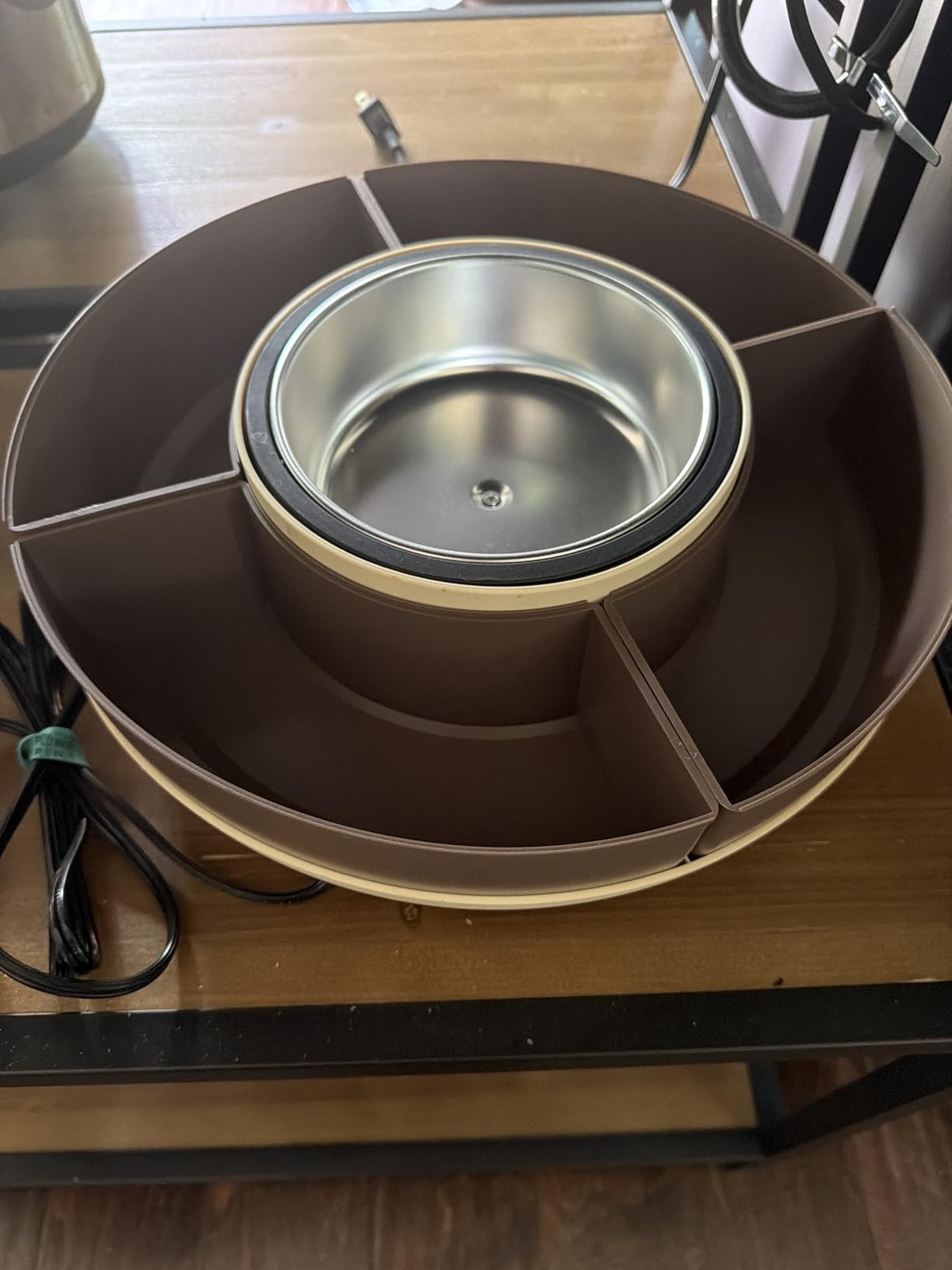 JoyMech Cheese & Chocolate Fondue Machine, Candy Melting Pot for Party, Electric Fondue Pot Set, Chocolate Warmer, Hot Chocolate Maker, 4-Section Food Tray, Brown customer photo 2