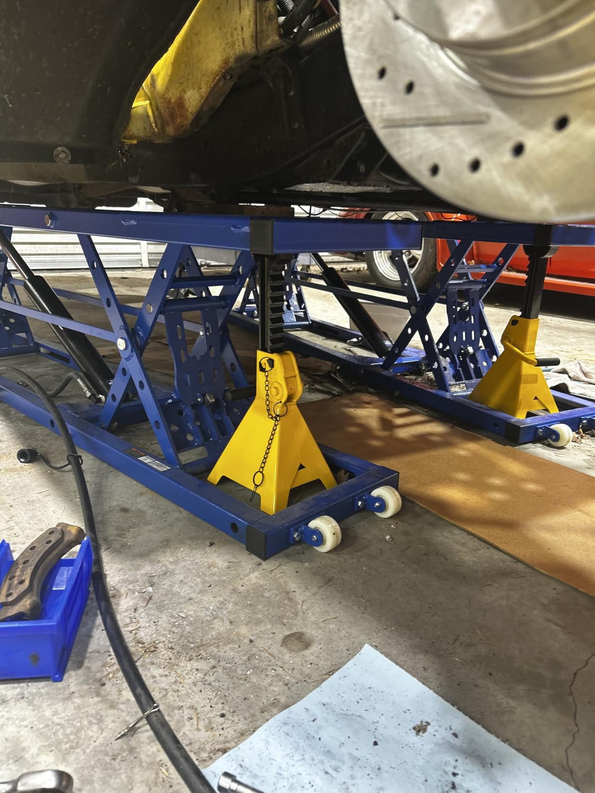 Orion Motor Tech Portable Car Lift with 7000lb Capacity, Adjustable Car Jack with 26.8 in Max Height for Sedan Pickup Truck SUV, Heavy-Duty 4 Post Portable Lift for Car with Auto Lock Extension Plates customer photo 1