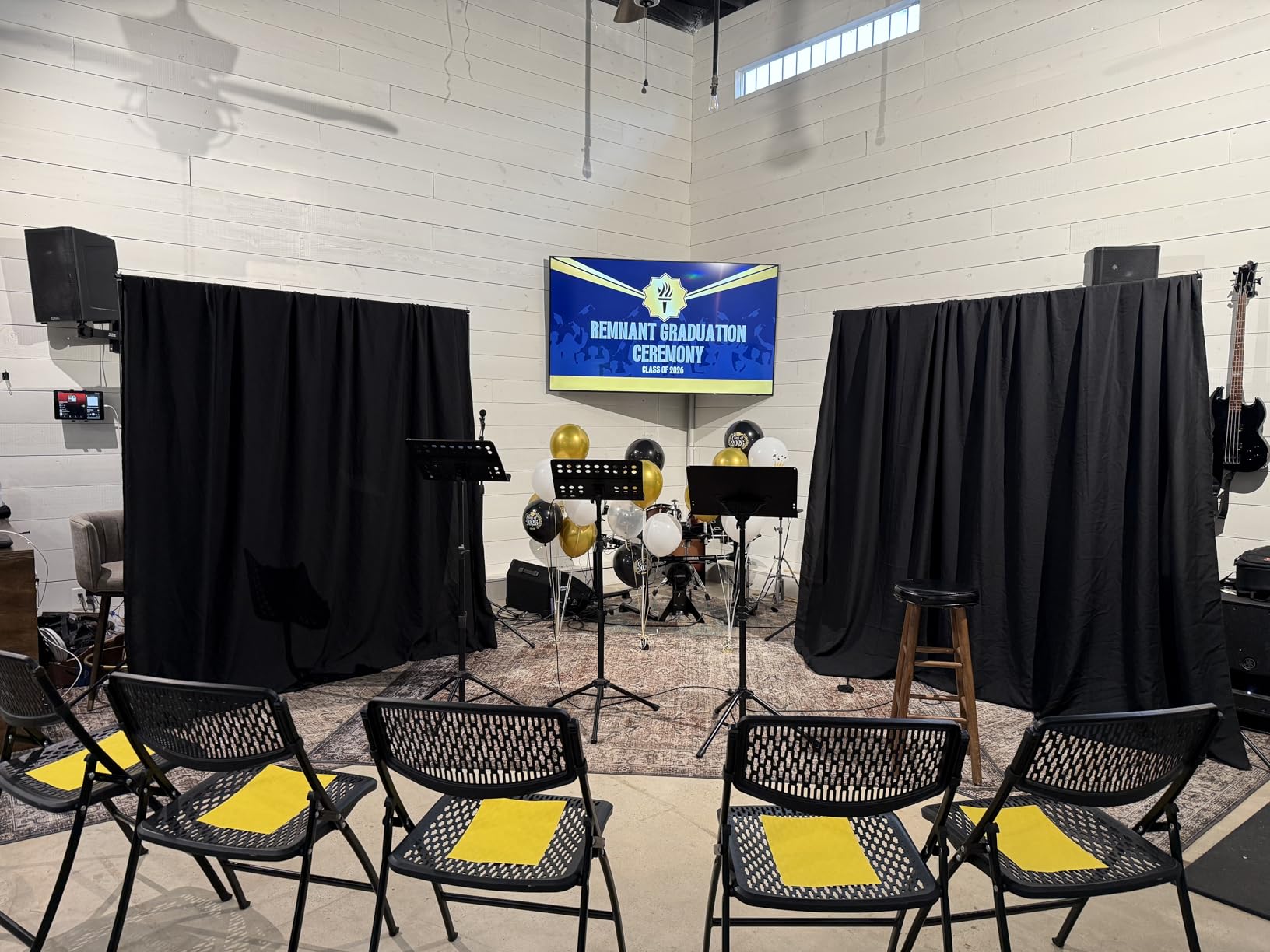 Hemmotop Backdrop Stand 10x8ft (WxH), Photography Background Stand for Parties, Adjustable Photo Backdrop Stands Kit for Wedding, Photo Booth, Party, Decoration, Balloon, Projector Screen customer photo 1