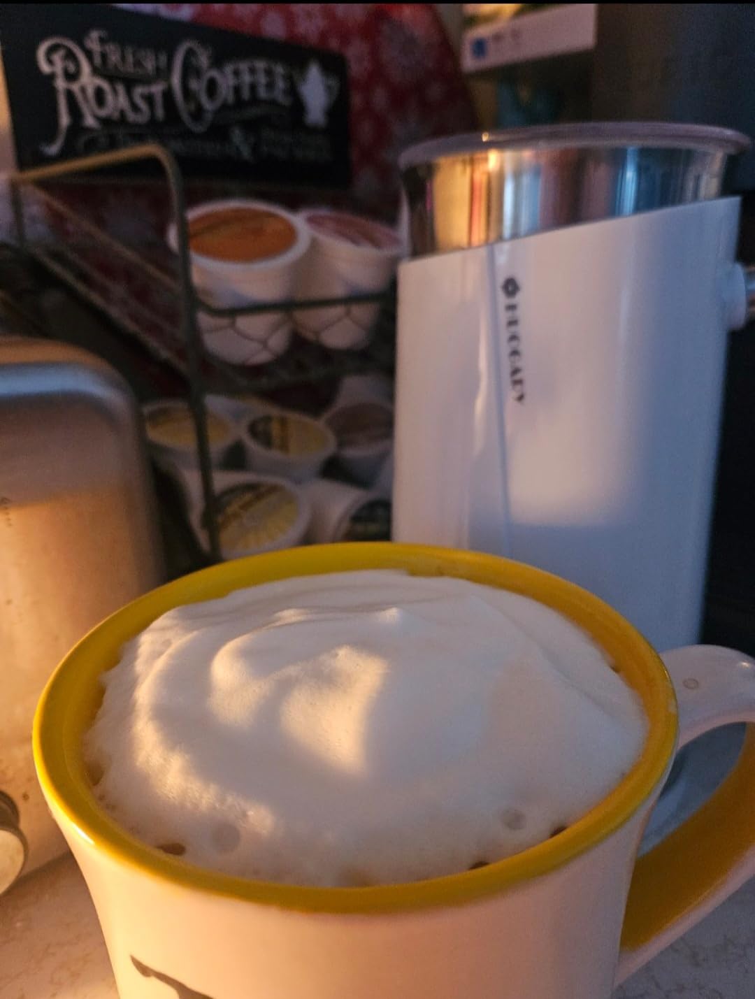 Huogary Milk Forther Simple Milk Frother and Steamer 2-in-1 Milk Steamer with Hot Milk Foam and Hot Milk for Latte, Macchiato, Cappuccinos, White (Medium) customer photo 1