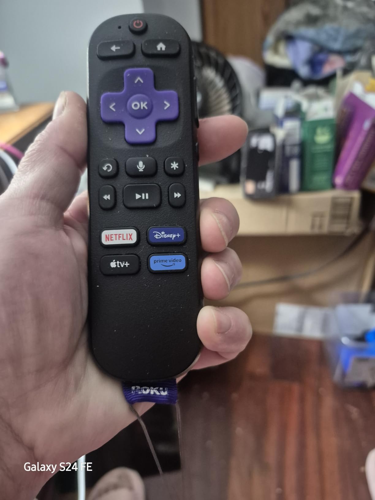 Roku Smart TV 2026 - 40-Inch Select Series, 1080p Full HD TV - Roku TV with Voice Remote - Flat Screen LED Television with Wi-Fi for Streaming Live Local News Sports & Movies, Bluetooth Headphone Mode customer photo 2