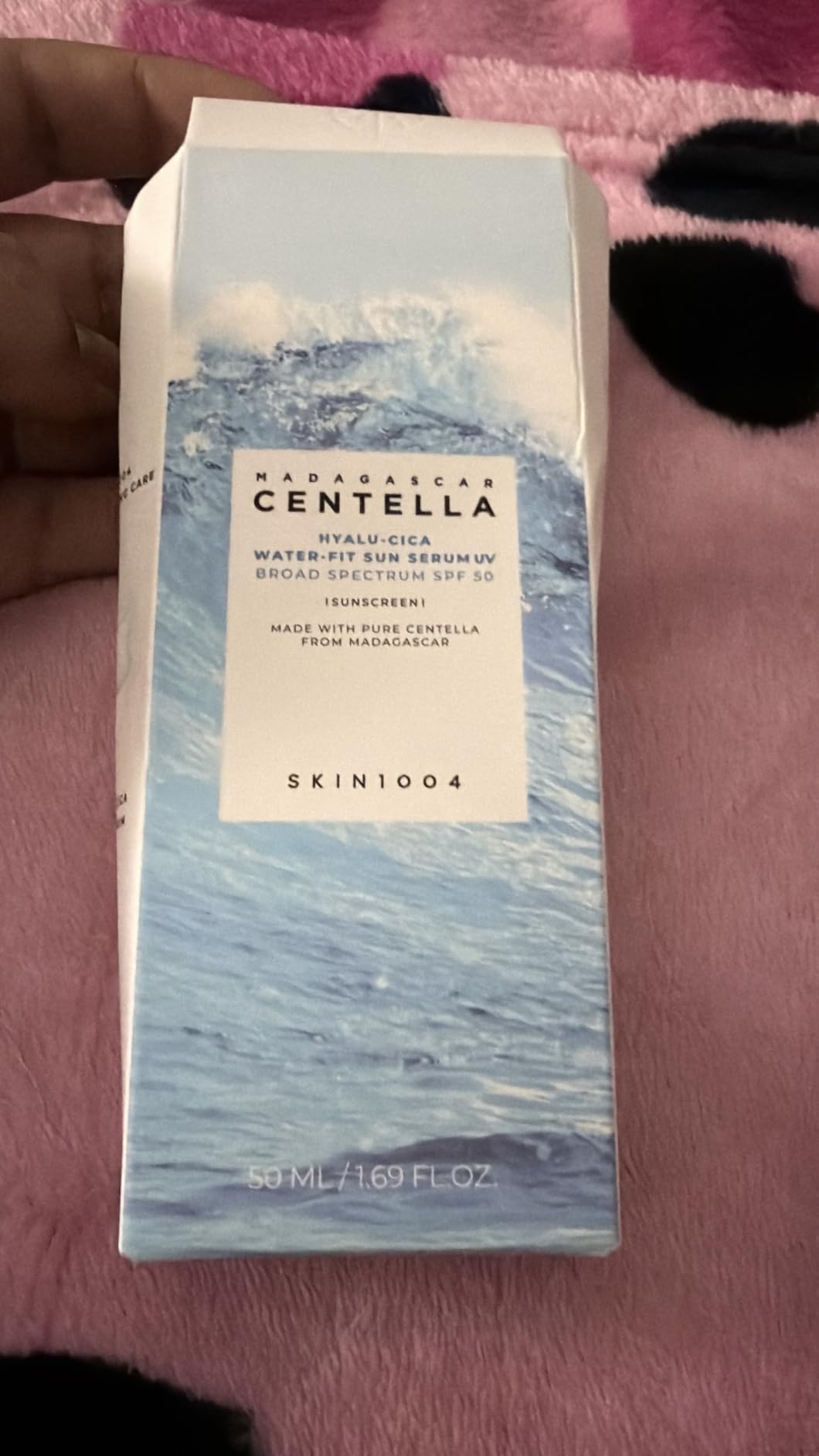 SKIN1004 Centella Hyalu-Cica Water-Fit Sun Serum UV, Korean Sunscreen SPF 50, Centella Sunscreen, Sunscreen with Hyaluronic Acid, No White Cast, Korean Skin Care, 1.69 fl.oz / 50ml customer photo 1