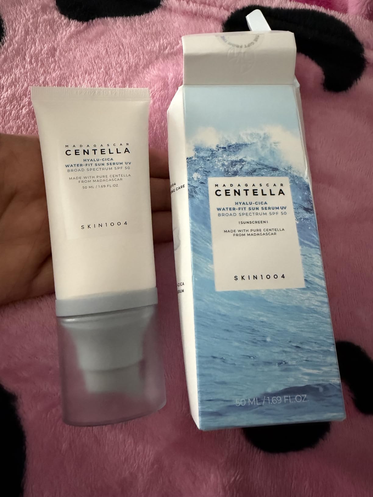 SKIN1004 Centella Hyalu-Cica Water-Fit Sun Serum UV, Korean Sunscreen SPF 50, Centella Sunscreen, Sunscreen with Hyaluronic Acid, No White Cast, Korean Skin Care, 1.69 fl.oz / 50ml customer photo 2