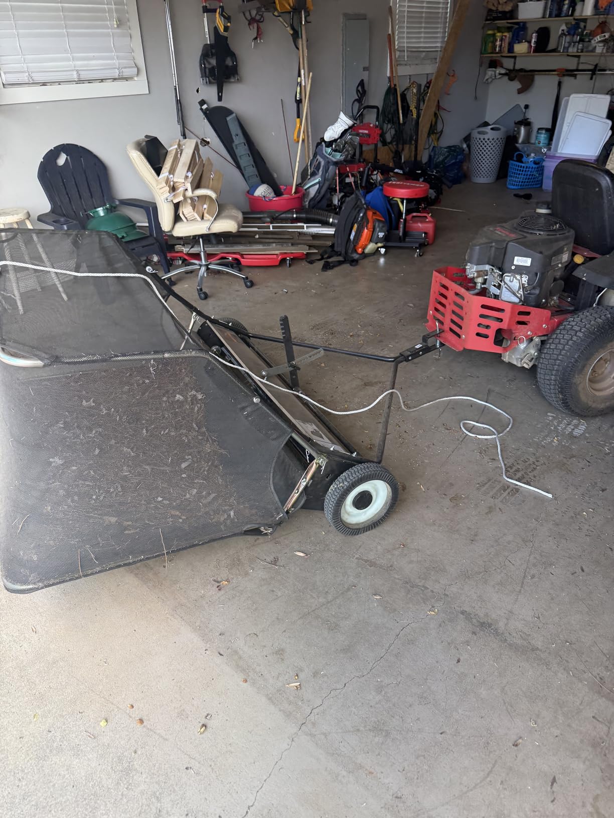 VEVOR 52 in Tow Behind Lawn Sweeper, 26 cu.ft. Large Yard Sweeper, Adjustable Sweeping Height, Heavy Duty Leaf & Grass Collector with Dumping Rope, Pull Behind Sweepers for Debris Grass Clippings customer photo 2
