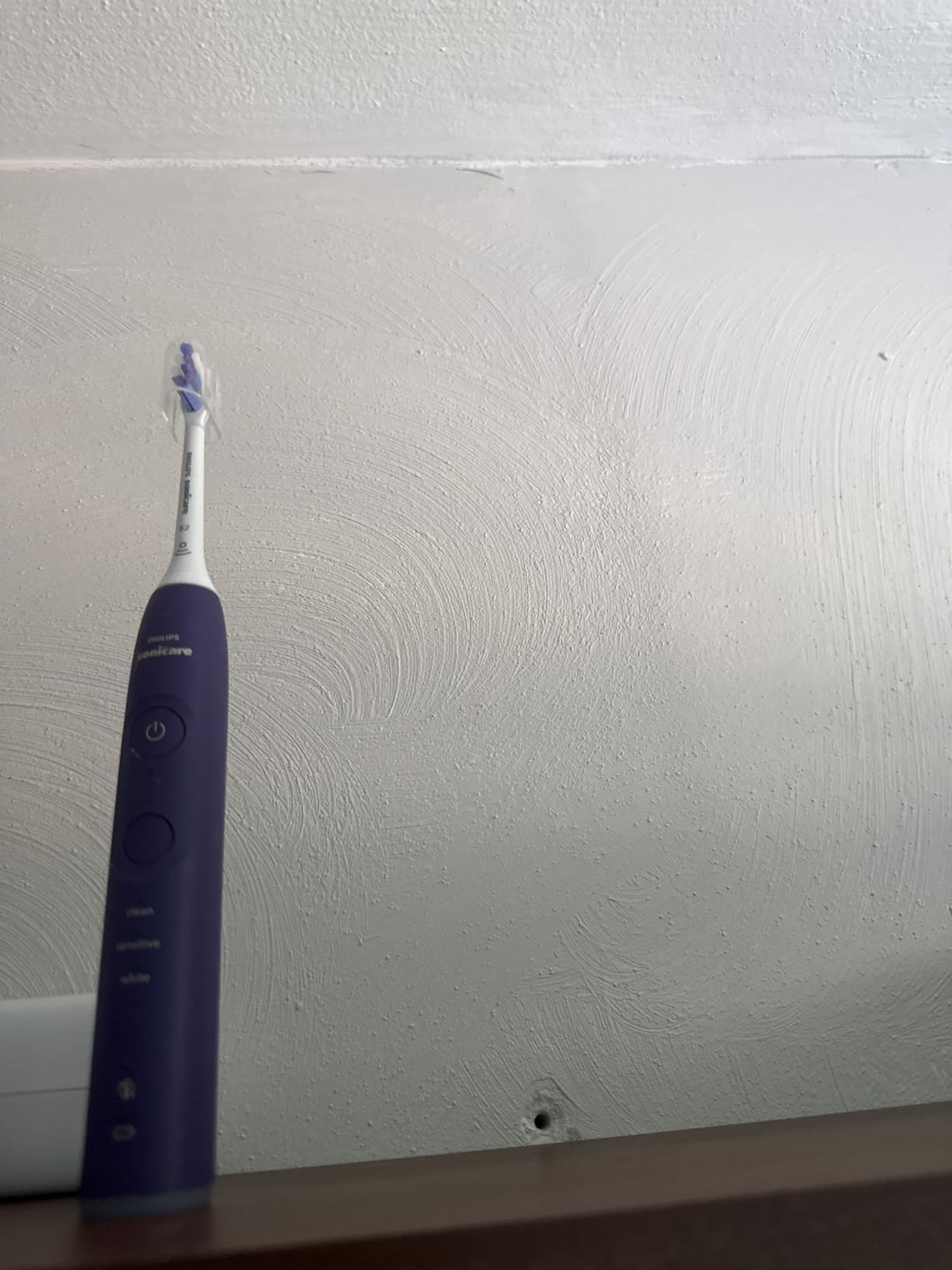 Philips Sonicare 6500 Series Electric Toothbrush with Next-Generation Sonicare Technology, Pressure Sensor, 9 Brushing Settings, SmarTimer, BrushPacer, 21-Day Runtime, Travel Case, White, HX7410/10 customer photo 1