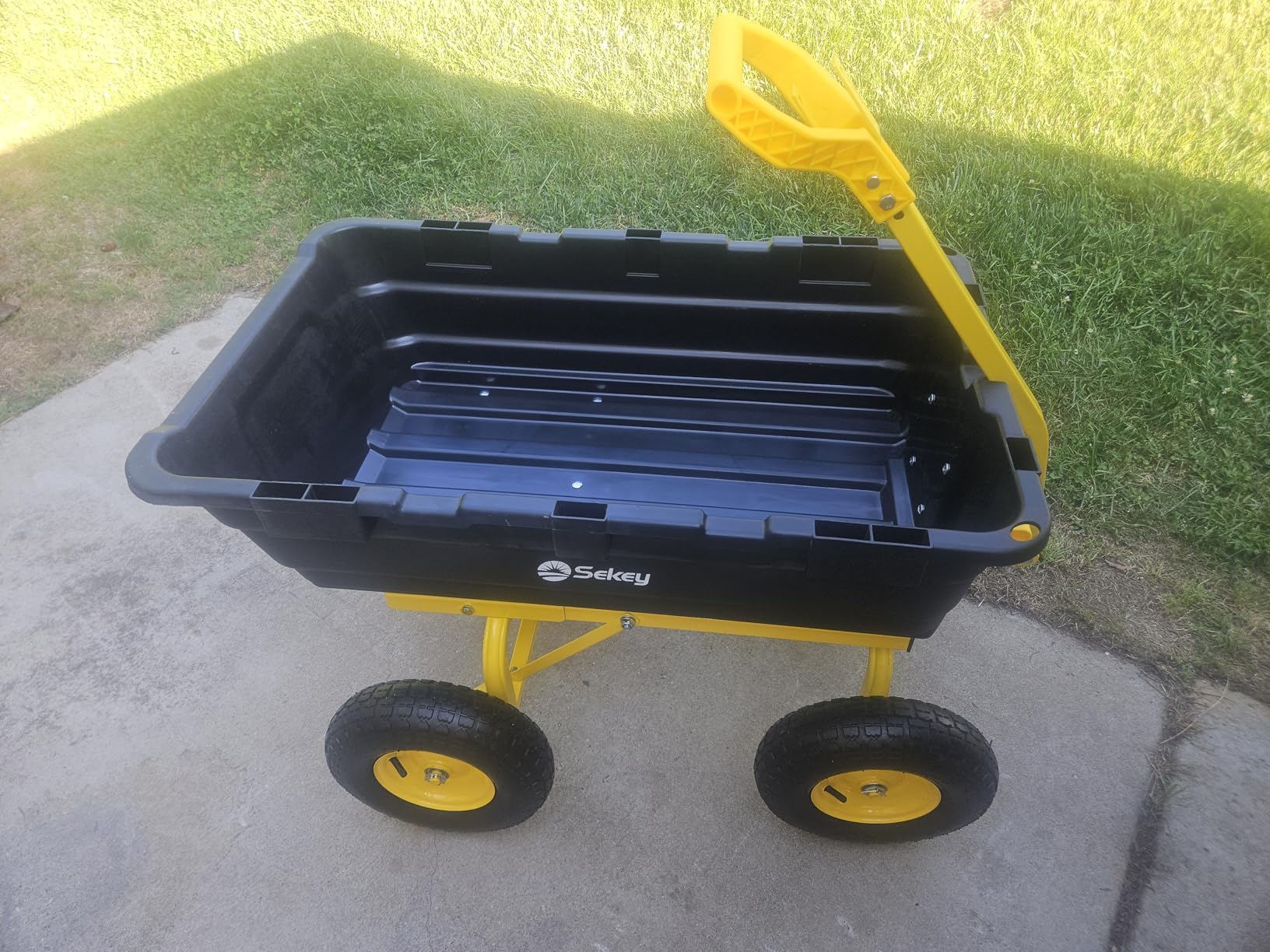 Sekey 1400lbs Garden Dump Cart for Lawn & Landscaping, Towable Utility Wagon with Quick-Release Dumping, 10