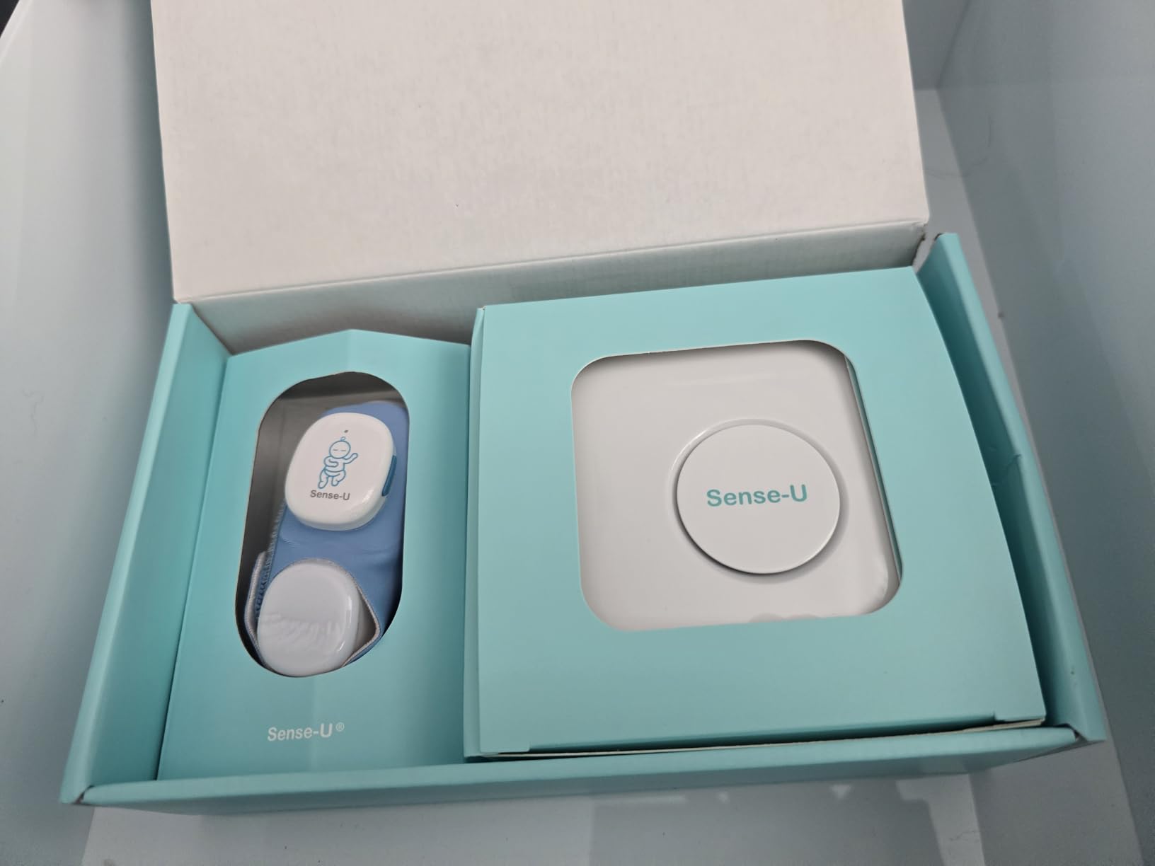Owlet Smart Sock Shoe 2 (Long Range) Baby Monitor with Access from Anywhere: Track Heart Rate, Sleep Patterns, with Transmissive PPG Foot Sensor customer photo 2
