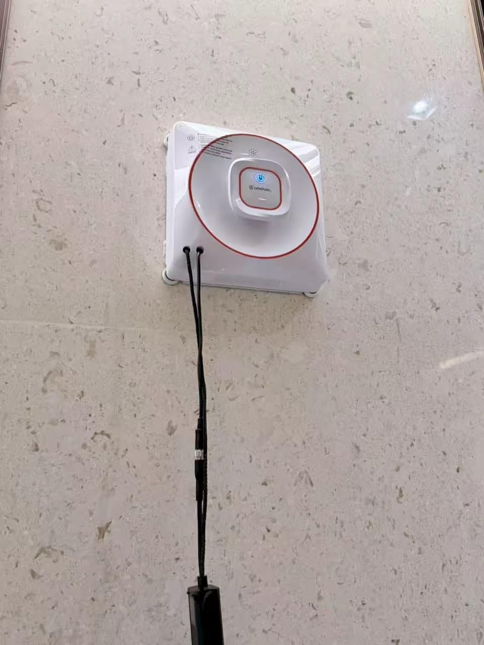Window Cleaning Robot, 8000Pa Suction Robot Window Cleaner, 4 Cleaning Modes with Intelligent Path Planning, 15-Stage Anti-Fall System, Remote Control for Glass, Windows, Mirrors, Tiles customer photo 2