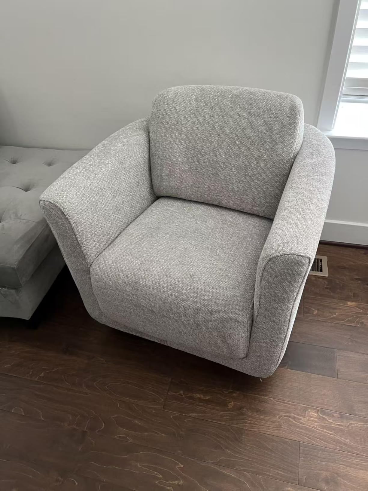 Swivel Accent Chair, 360 Barrel Chair with Solid Wood Frame and Removable Ergonomic Support Back Cushion, Fully Assembled Chenille Armchair for Living Room and Bedroom, Beige customer photo 1