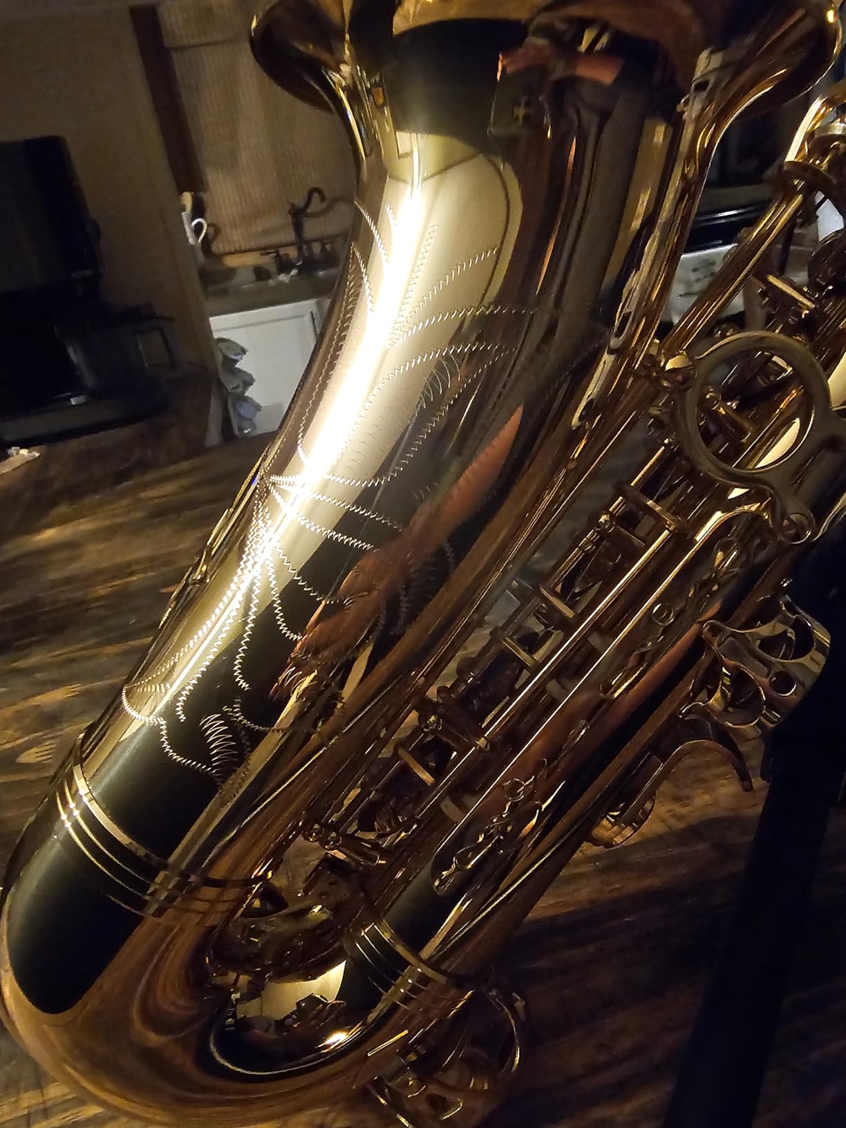 STRICH Eb Alto Saxophone Brass Student Beginner Alto Sax Kit with Hard Case Stand Neck Strap Mouthpiece and Reeds for School Band Home Practice, SSA-31G, Gold customer photo 2