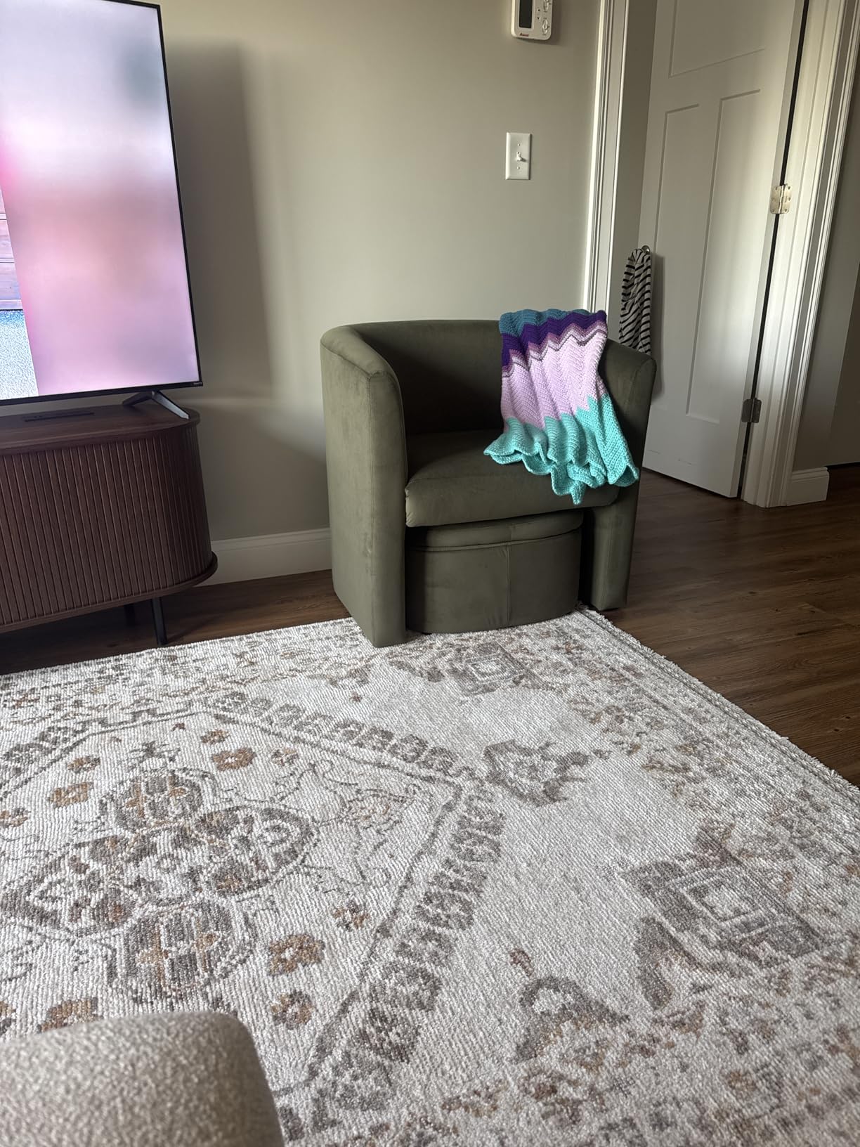COLAMY Swivel Accent Chair Set of 2, 360 Swivel Chair with Hidden Storage, Modern Small Barrel Swivel Armchair for Living Room/Bedroom, Dark Grey customer photo 1