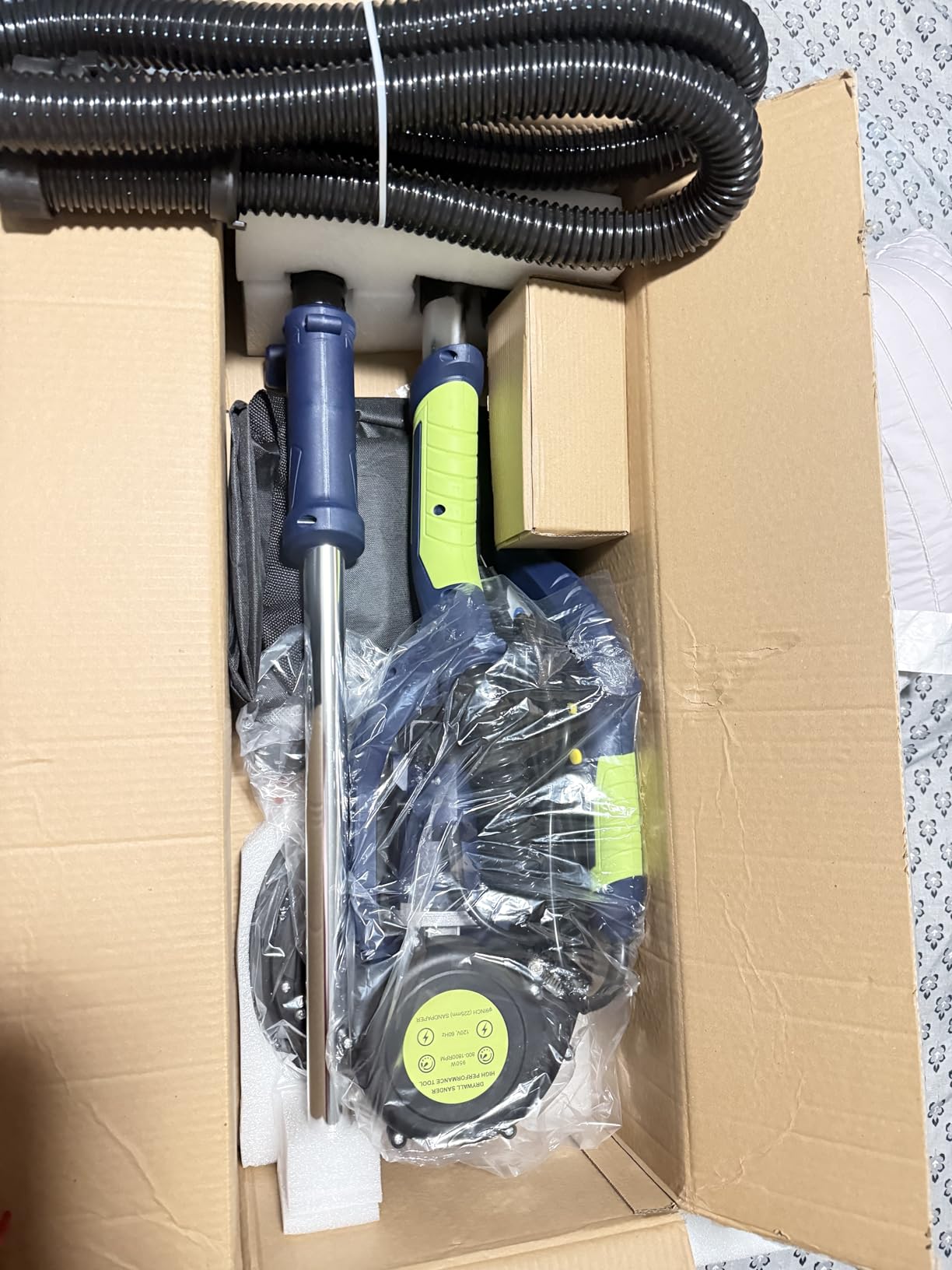 Drywall Sander, 2026 Upgraded 8-Amp Popcorn Ceiling Removal Tool with 7 Variable Speed 800-1800RPM, Drywall Sander with Vacuum Dust Collector with LED Light, Extendable Handle,12pcs Sanding Discs,Blue customer photo 1