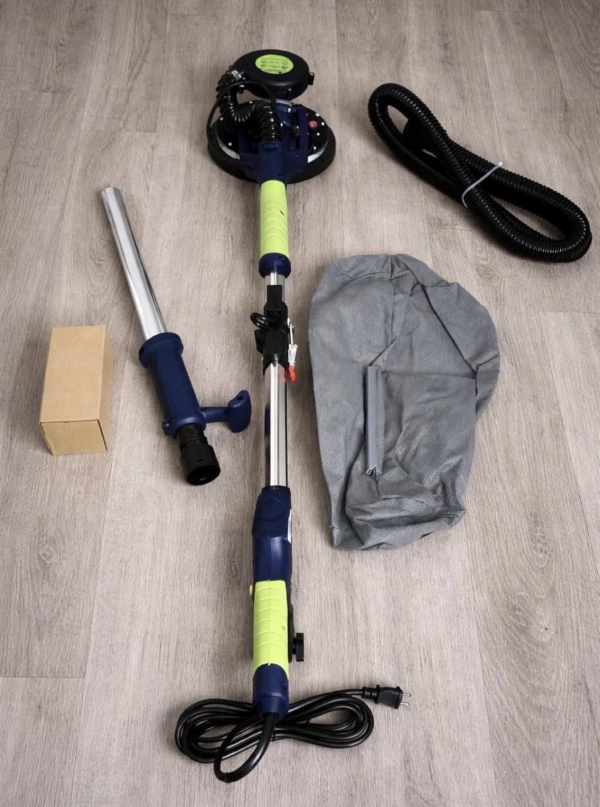 Drywall Sander, 2026 Upgraded 8-Amp Popcorn Ceiling Removal Tool with 7 Variable Speed 800-1800RPM, Drywall Sander with Vacuum Dust Collector with LED Light, Extendable Handle,12pcs Sanding Discs,Blue customer photo 2