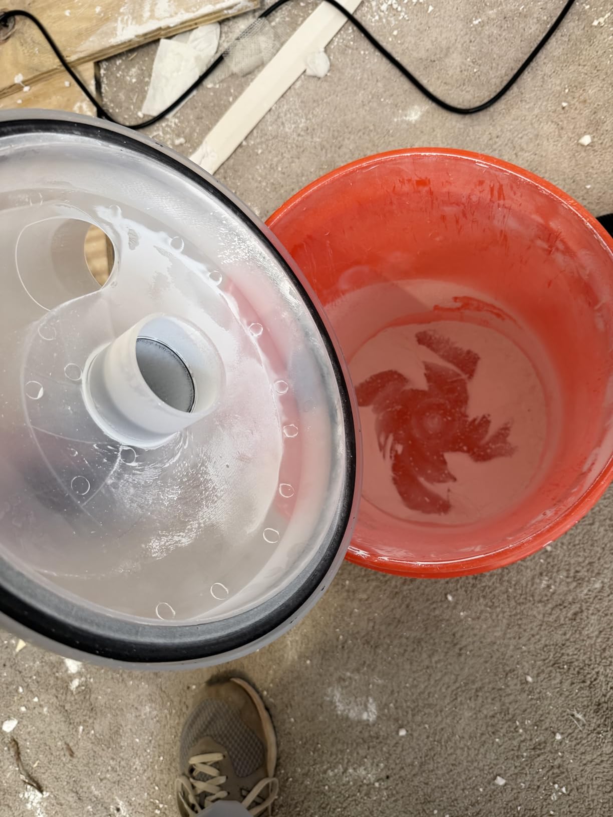 Dust Separator - High-Efficiency Cyclone Dust Separator, Dust Separator for Standard 5 Gallon Buckets, Wet & Dry Debris, Includes 90° Elbows & 2-1/2