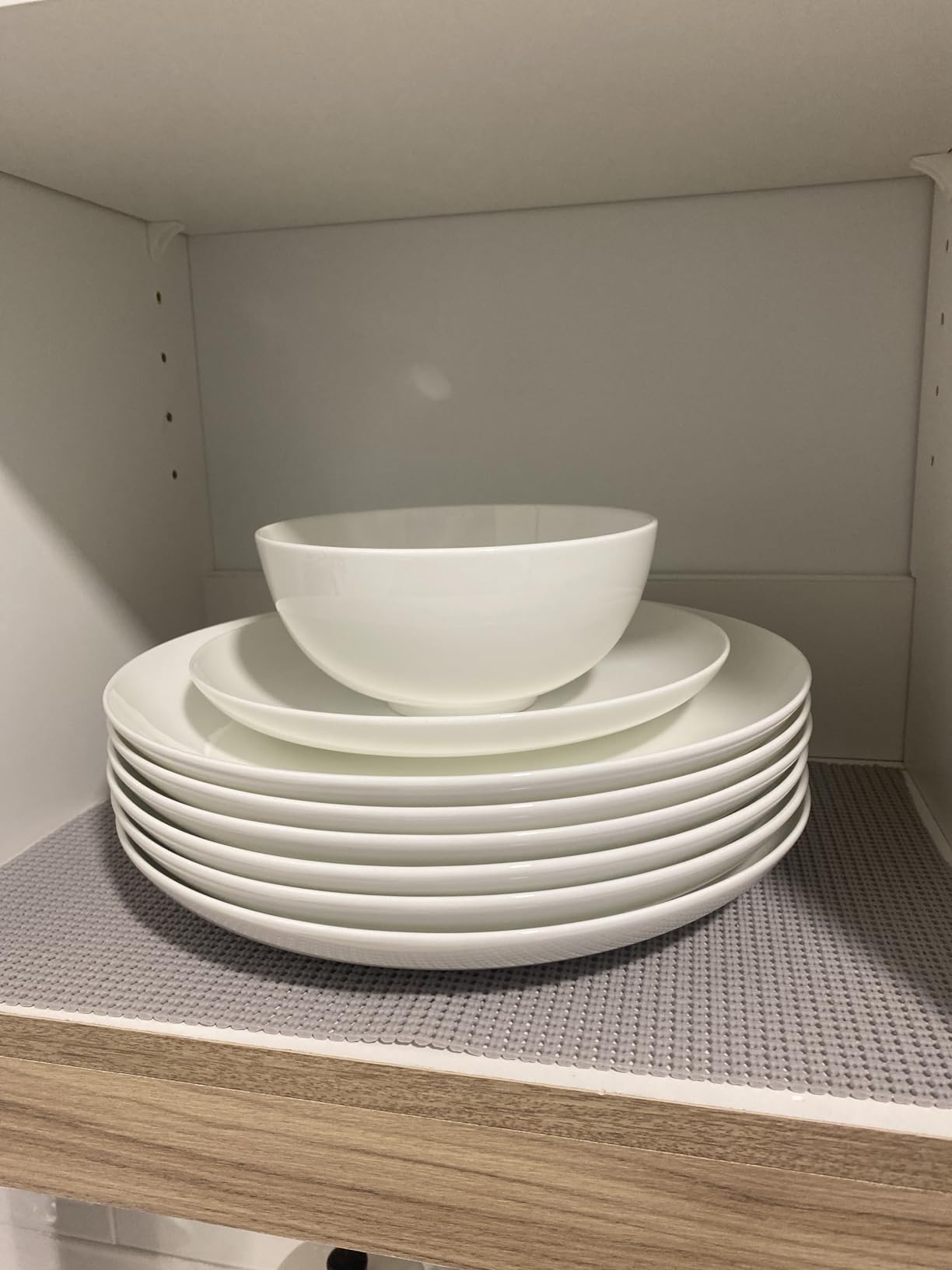 Lenox Dinnerware Set, Studio 1414 Scallop 16-Piece Set, Service For 4, Bone China Material, Dishwasher & Microwave Safe, Home And Kitchen, Kitchen And Dining, Plates And Bowls Sets (White, 16 Pieces) customer photo 2
