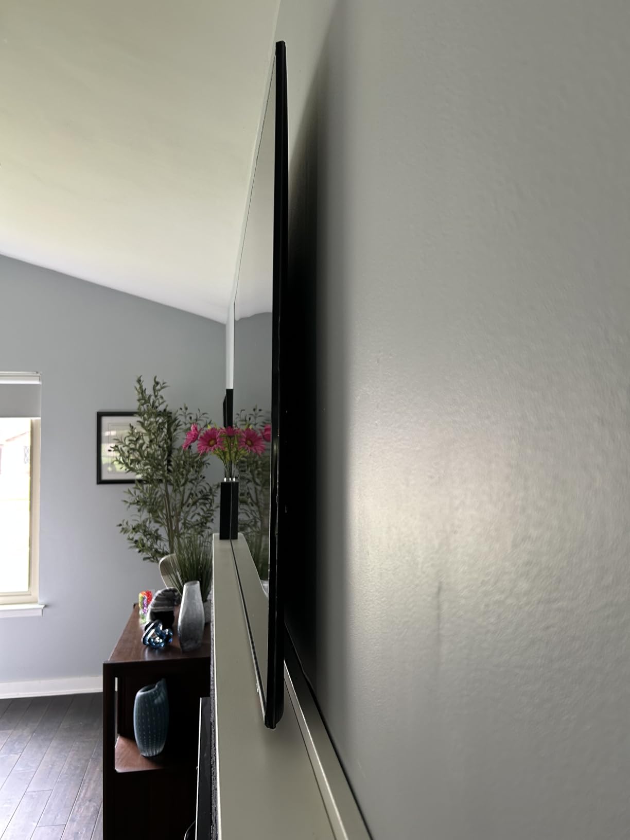65-Inch Class Neo QLED QN70H Series Samsung Vision AI Smart TV (2026 Model, 65QN70H) Quantum Mini LED, 100% Color Volume with Dot, NQ4 AI Processor, 4K Upscaling, Alexa Built-in customer photo 1