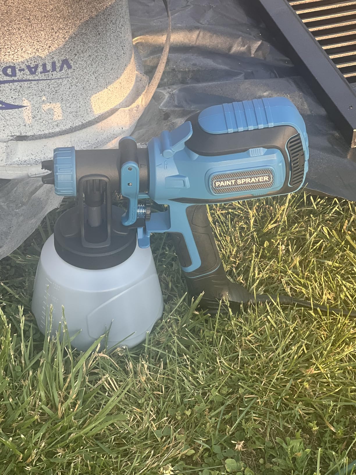 Paint Sprayer, HVLP Spray Gun with Cleaning & Blowing Joints, 4 Nozzle Sizes & 3 Spray Patterns, Easy to Clean, for Furniture, Cabinets, Decks, Walls, Doors, DIY Projects, etc. customer photo 1
