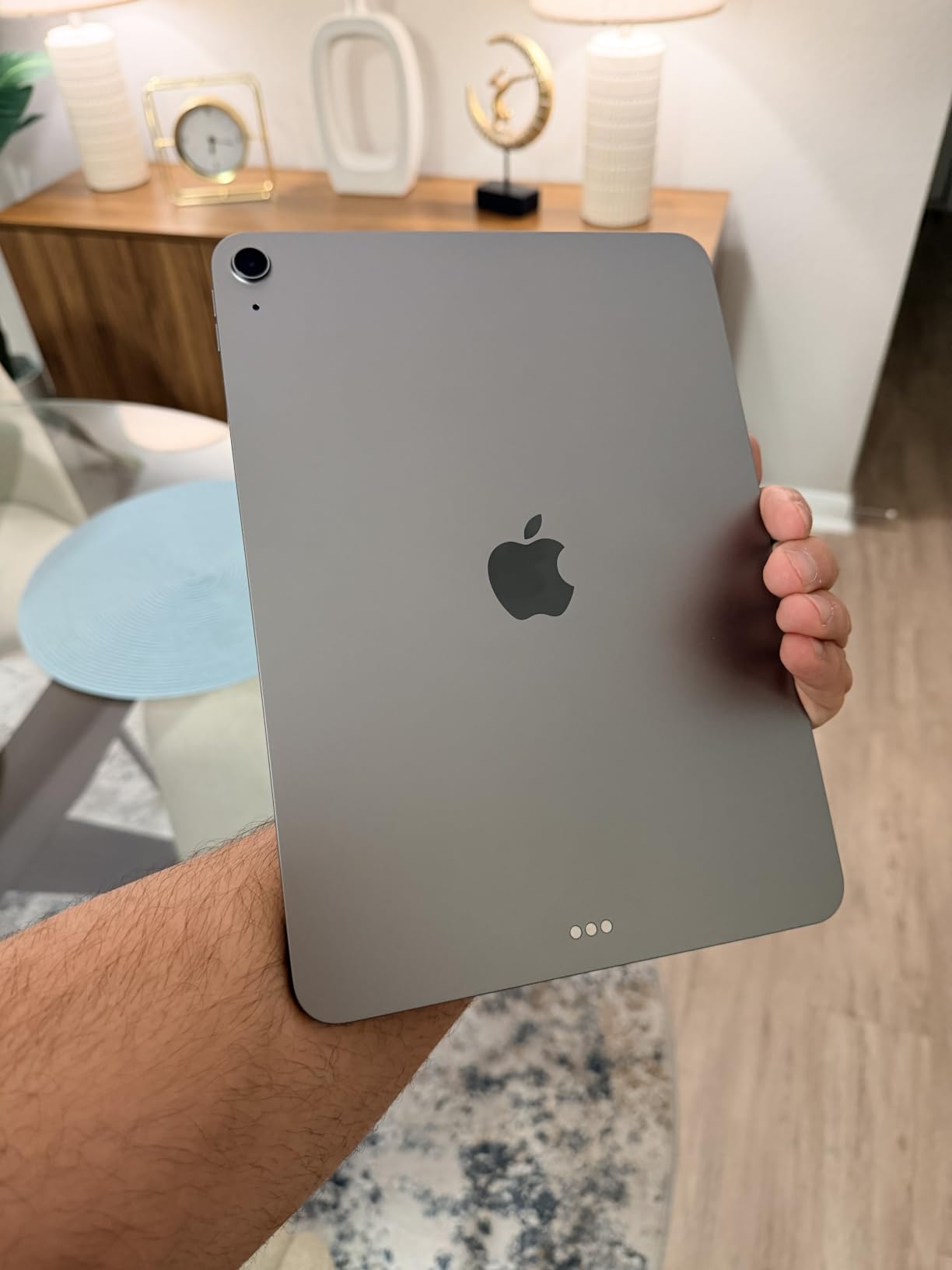 Apple iPad Air 11-inch (M4): Liquid Retina Display, 256GB, 12MP Front/Back Camera, Wi-Fi 7 with Apple N1, Touch ID, All-Day Battery Life - Space Gray customer photo 1