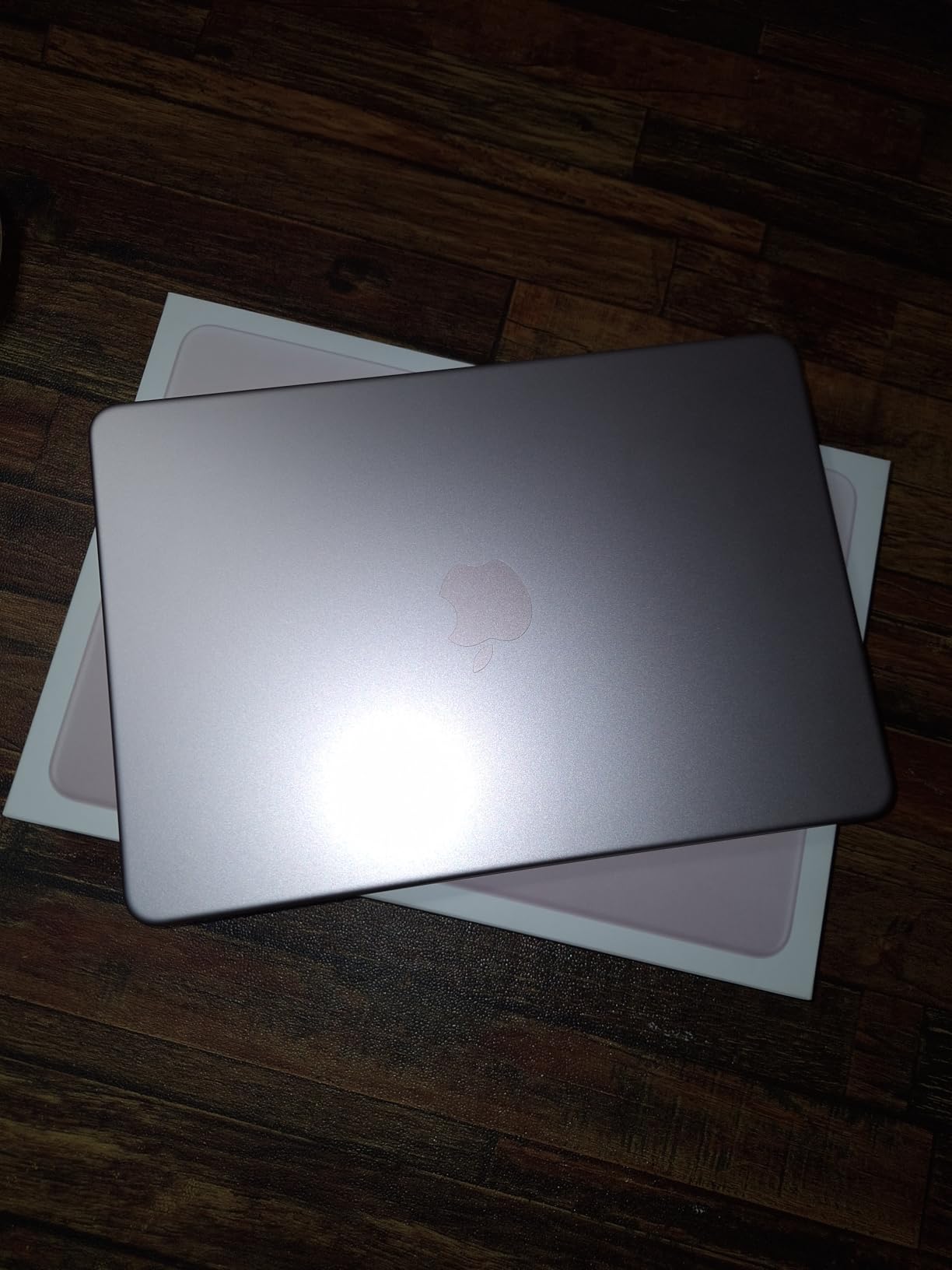 2026 MacBook Neo 13-inch Laptop with A18 Pro chip: Built for AI and Apple Intelligence, Liquid Retina Display, 8GB Unified Memory, 512GB SSD Storage, 1080p FaceTime HD Camera, Touch ID; Indigo customer photo 2