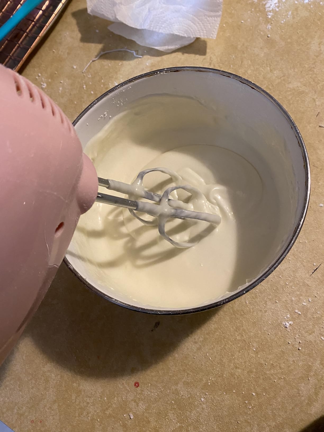 Showvigor Electric Hand Mixer, 5-Speed Handheld Mixer with Stainless Steel Whisk & Beaters, Lightweight Portable Kitchen Mixer for Baking, Mixing, and Cooking customer photo 2