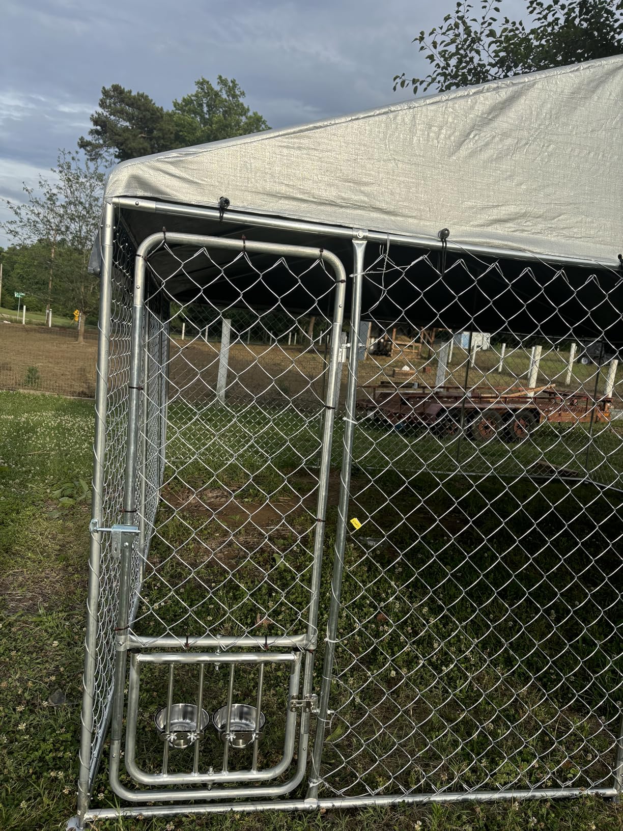 YITAHOME Outdoor Dog Kennel with Rotating Feeder Bowls, 7.5'x7.5' Outdoor Dog Enclosure with Roof, Heavy Duty Dog Cage for Medium Large Dogs customer photo 1