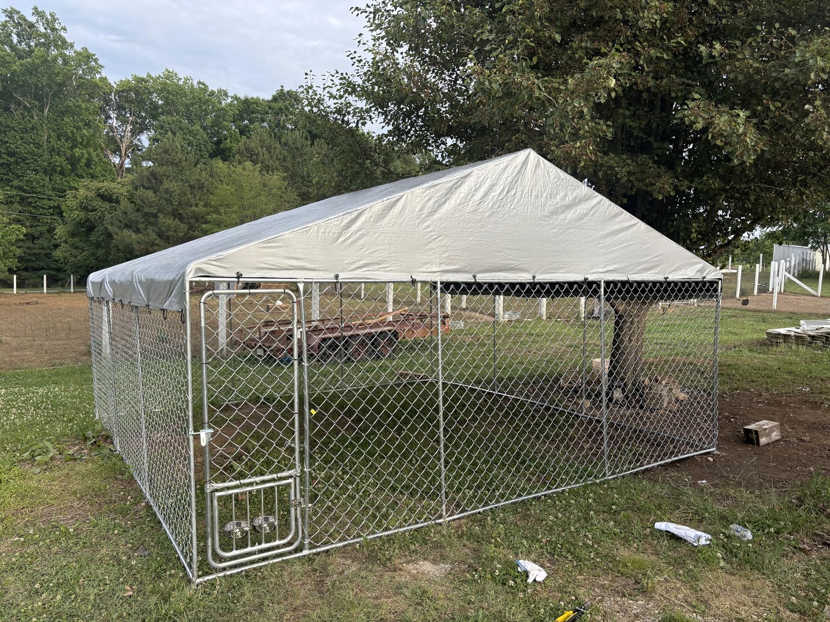 YITAHOME Outdoor Dog Kennel with Rotating Feeder Bowls, 7.5'x7.5' Outdoor Dog Enclosure with Roof, Heavy Duty Dog Cage for Medium Large Dogs customer photo 2