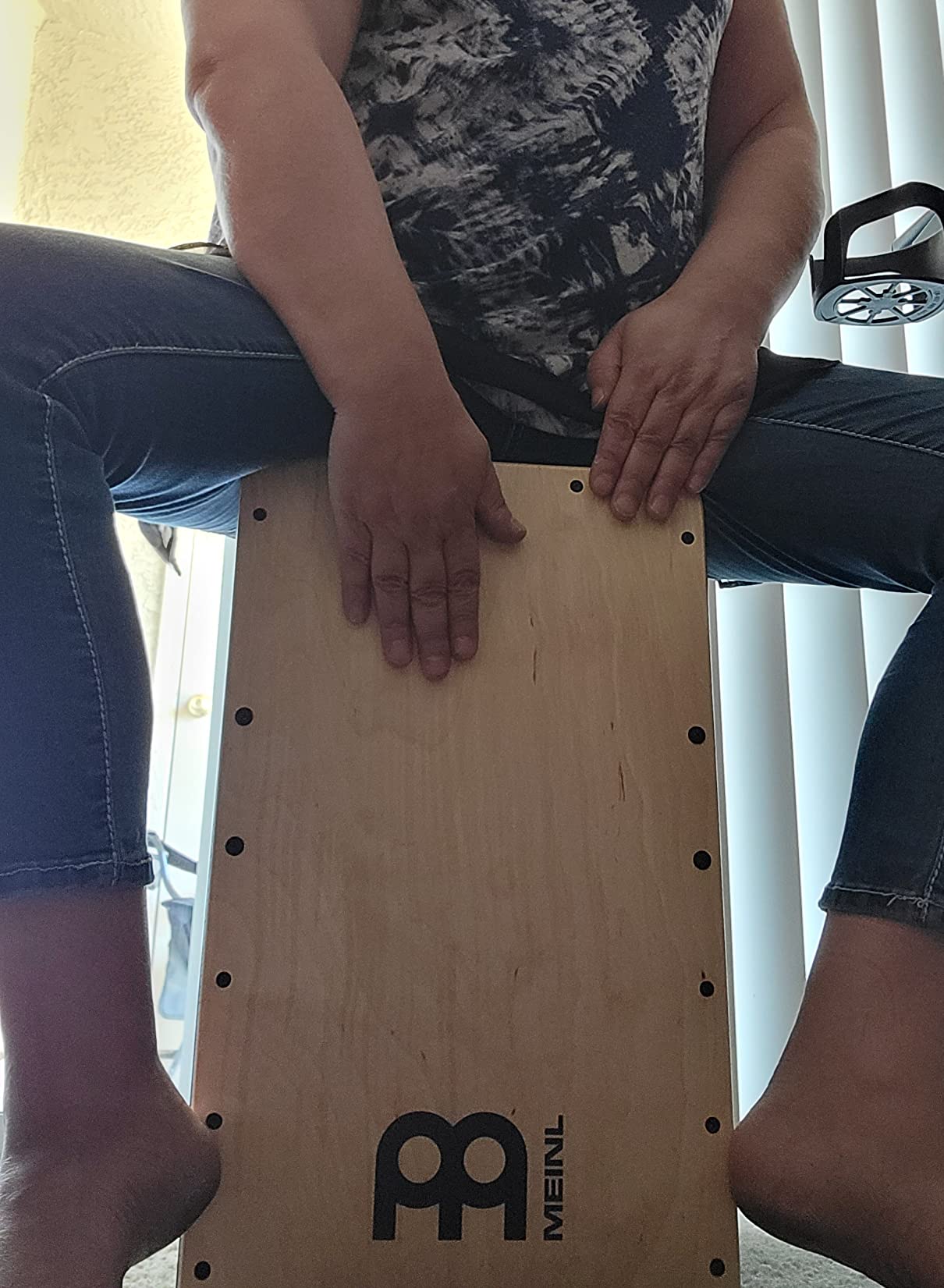 Meinl Pickup Cajon Box Drum with Internal Snares - Baltic Birch Wood, Snarecraft Series (PSC100NT) customer photo 2